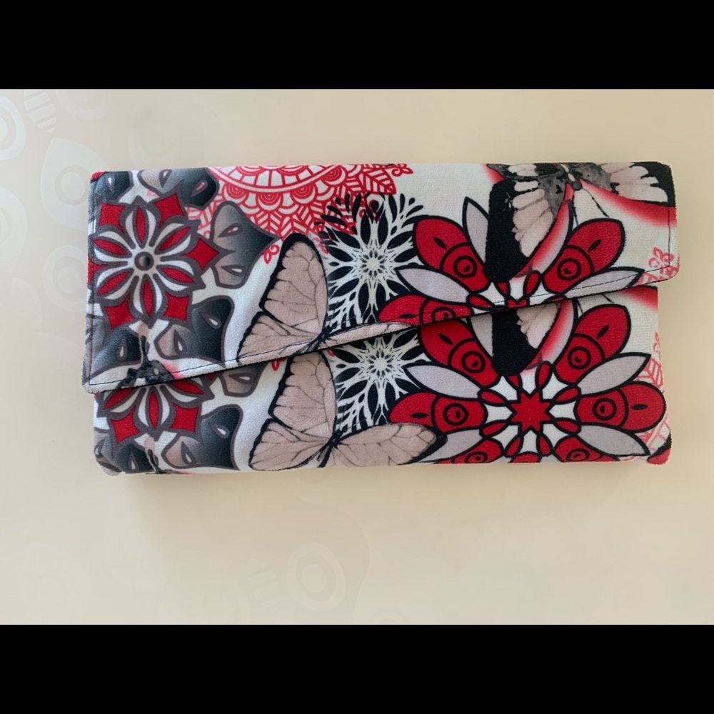 Gorgeous handmade “BUTTERFLY” clutch